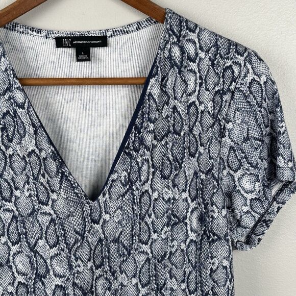International Concepts Blouse Womens Large Blue Stretch Snakeskin Pattern V-neck - Picture 3 of 9